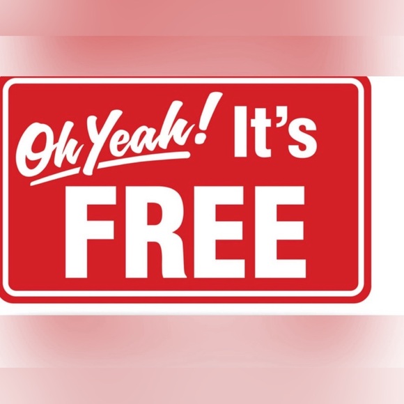 Red Heart Studs - FREE with Purchase of $8 or more - Just add to your bundle!! - Picture 3 of 4